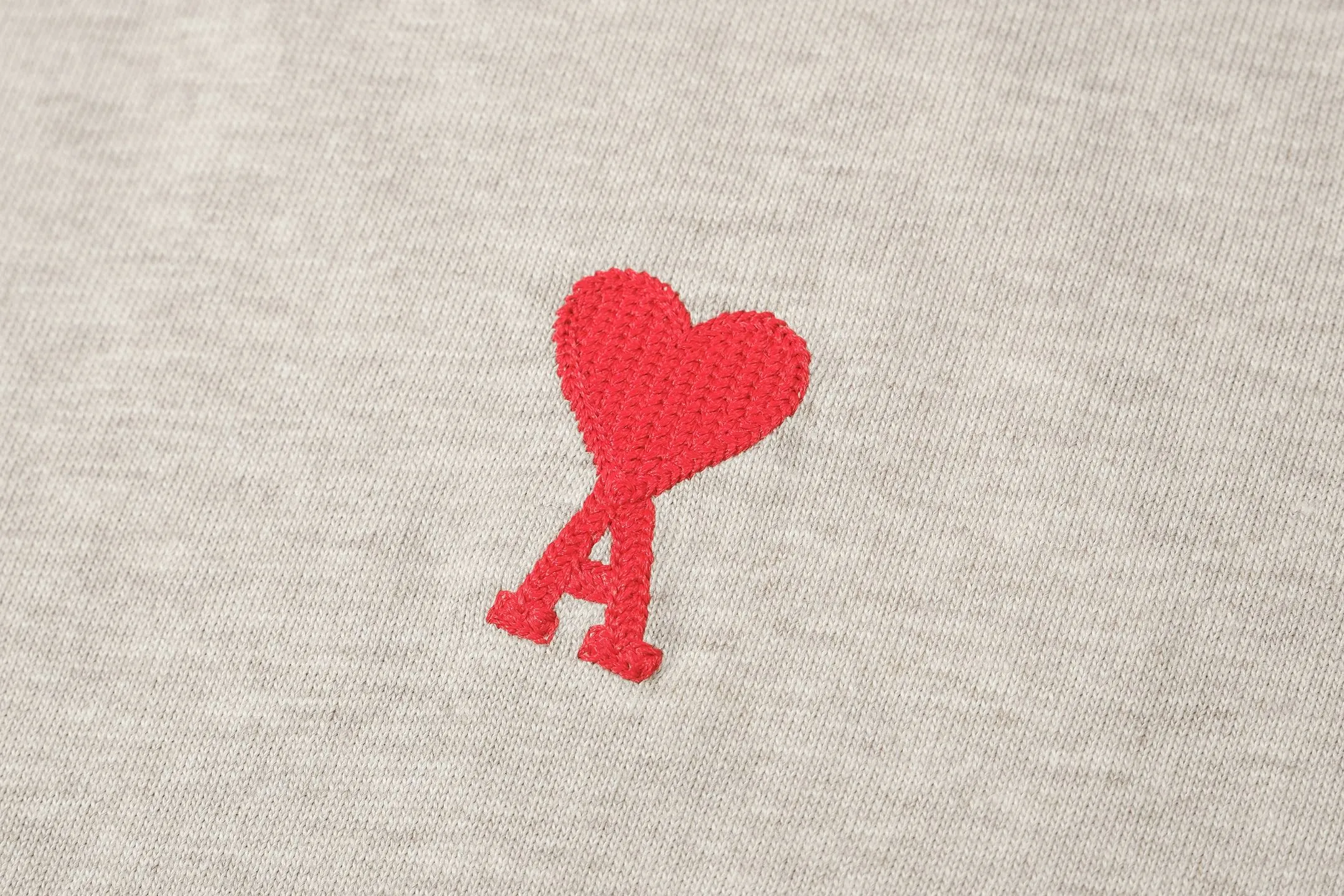 Caihuaxing In Stock Qi🚨 A 9006#AM French minimalist style peach heart small logo embroidered long-sleeved T-shirt Caihuaxing Black White S-XL size 51 A 9006#13012002